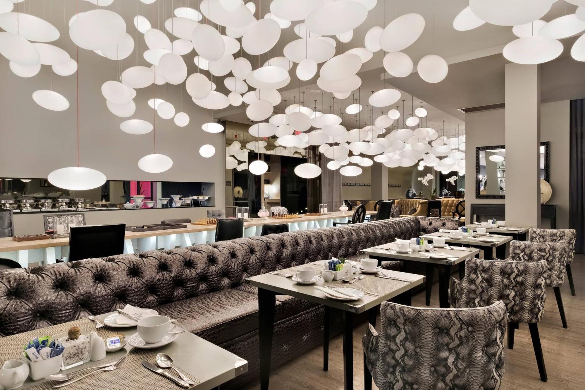 Protea Hotel Fire & Ice! By Marriott Pretoria Menlyn Buitenkant foto