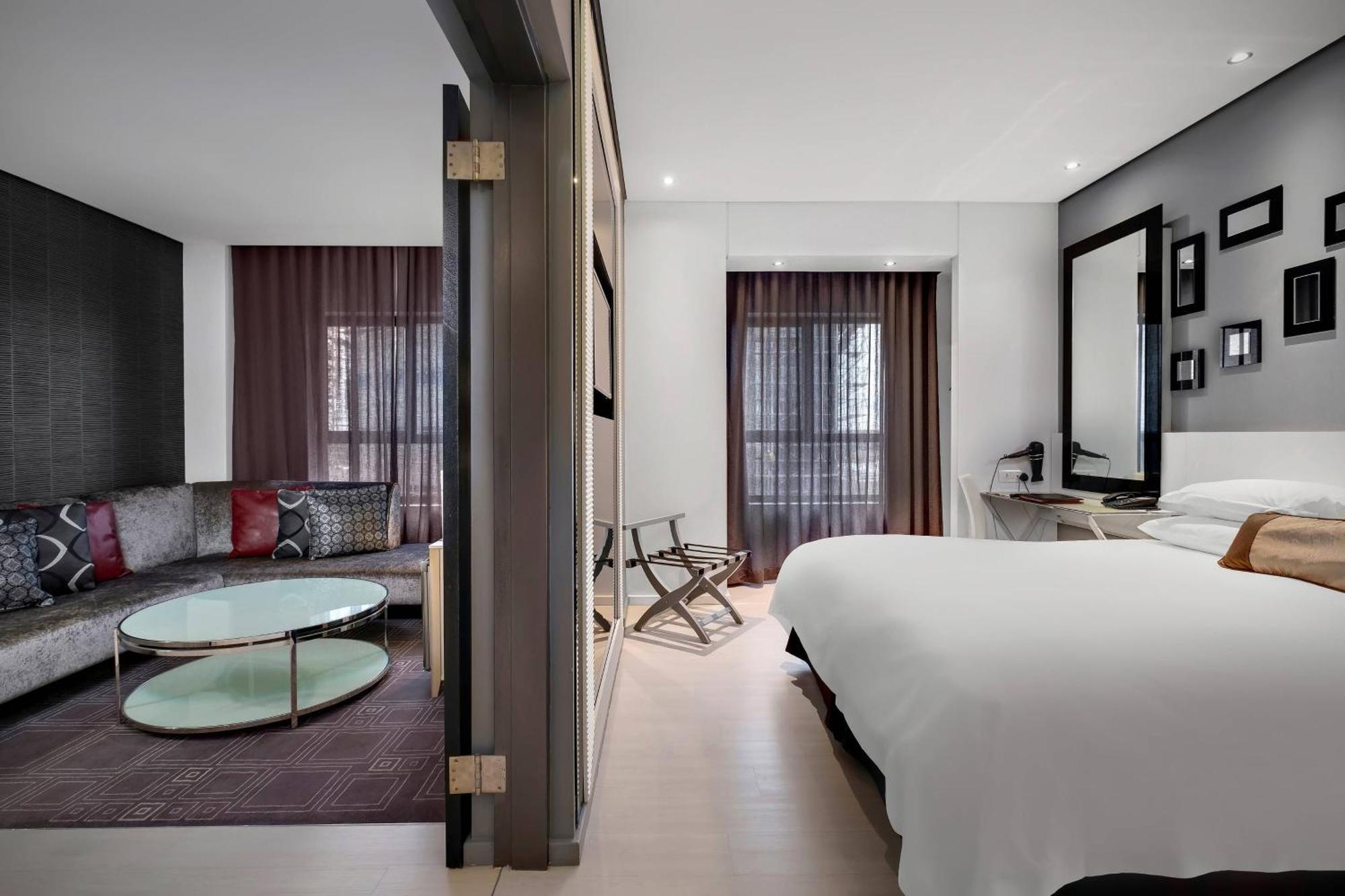 Protea Hotel Fire & Ice! By Marriott Pretoria Menlyn Buitenkant foto